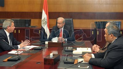 الحكومة تقرر تخصيص قطع أراضي لعدد من الجهات المختلفة