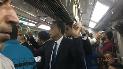 وزير النقل يتفقد مترو الأنفاق مع بدء العام الدراسى الجديد