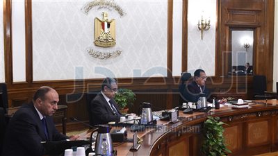 رئيس الوزراء يتابع الخطط الاستراتيجية لاستخراج خام الفوسفات وتعظيم إنتاجه 