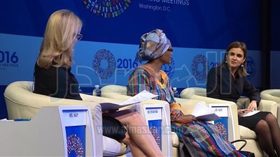 سحر نصر تشارك في جلسةٍ نقاشية عن المرأة على هامش اجتماعات البنك الدولي