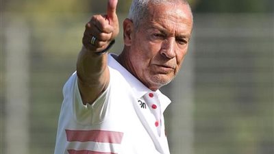  مرتضى منصور: فيريرا يجدد تعاقده مع الزمالك لمدة موسم