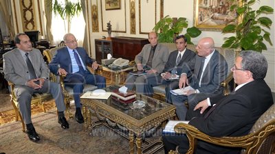 مجموعة عمل لدراسة برامج زيادة رقعة زراعة الغابات وإعادة تدوير المياه