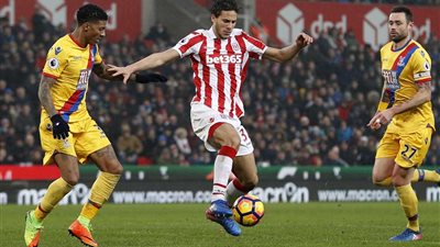 بث مباشر.. رمضان صبحي يقود هجوم ستوك سيتي أمام توتنهام