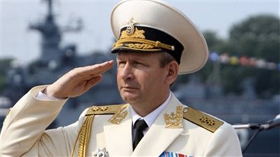 قائد القوات البحرية الروسية يصل القاهرة للمشاركة في حفل افتتاح مشروع قناة السويس 