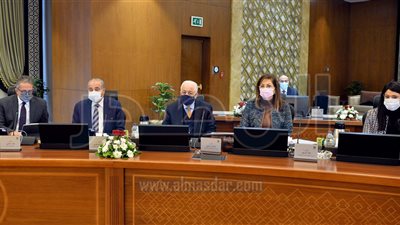 «الوزراء» يوافق على اشتراطات «العمرة» للأفراد والشركات