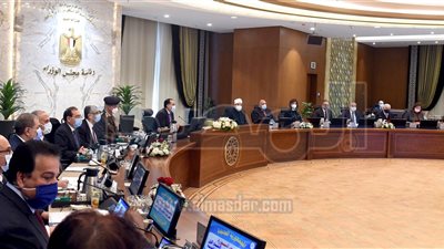 «الوزراء»: قائمة بمشروعات «الرخصة الذهبية» بالتنسيق مع «الاستثمار»