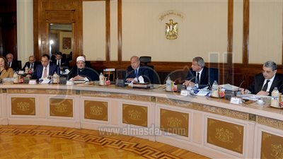 اليوم.. الحكومة تناقش 
