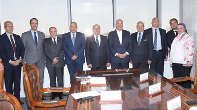 مذكرة تفاهم لتجهيز وتشغيل محطتي الصب وتخزين البضائع بمينائي الدخيلة والسخنة