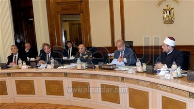 الحكومة تستعرض الاستفادة من الإنتاج الحربي لتعميق التصنيع المحلي (صور)