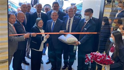 البنك الأهلي المصري يعيد افتتاح فرع ثروت بعد تطويره 