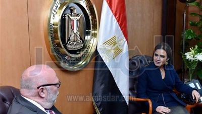 سحر نصر تبحث مع ممثل 