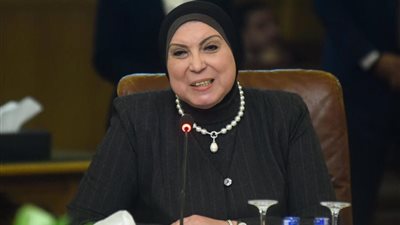 «التجارة»: استمرار رسم الصادر على أصناف من الخردة والخامات لمدة عام