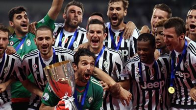 يوفنتوس يستغل صفقاته الجديدة أمام لاتسيو ويتوج بكأس السوبر الايطالية