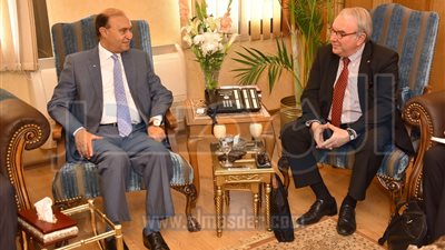 مُهاب مميش يستقبل وفداً ألمانياً برئاسة وزير الدولة لوزارة الاقتصاد والطاقة