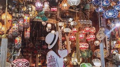 «السياحة»: 180 بازارا حصلوا على الترخيص في 2020