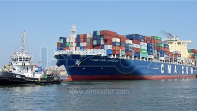 موانئ بورسعيد تستقبل 6 سفن حاويات وبضائع