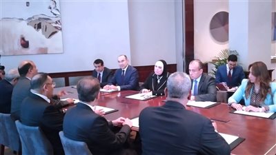 وزيرة التجارة والصناعة تستعرض خطط الحكومة لتحقيق التكامل العربي
