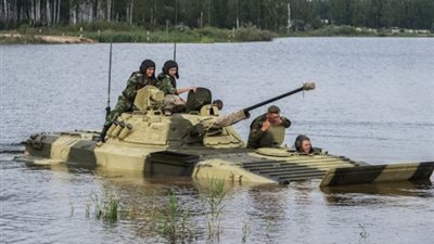 بالفيديو.. منافسات شاقة بدورة الألعاب العسكرية الروسية