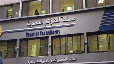 «الضرائب» تحذر: لا نشاط تجاري بـ«الكومباوندات» والفنادق دون بطاقات