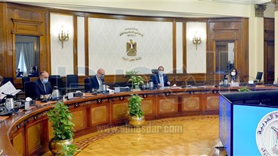 رئيس الوزراء يناقش التعديلات المقترحة لقواعد تنظيم الصناديق العقارية