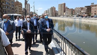 رئيس الوزراء يتفقد المنطقة اللوجستية «داون تاون دلتا» 
