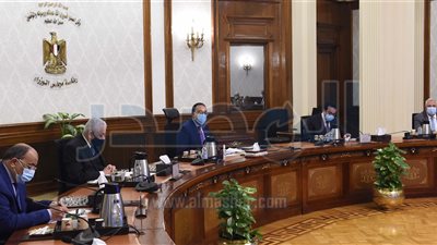 رئيس الوزراء يتابع الموقف التنفيذي لمنظومة التغذية المدرسية