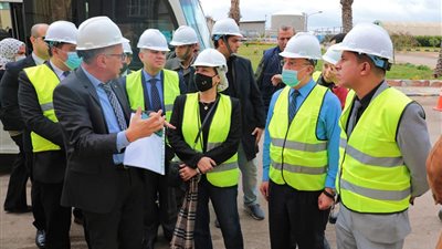 وزيرة البيئة: 100 مليون دولار لأكبر مشروع لخفض انبعاثات غاز الكربون