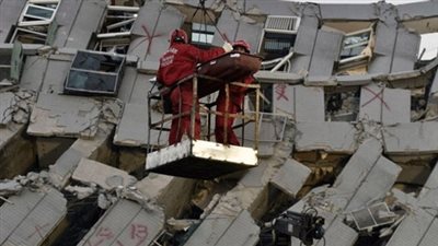 الناجون من الزلازل في اليابان يدخلون السجن