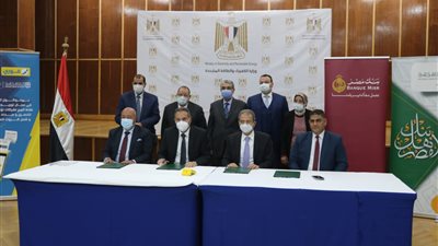 «الكهرباء» تتعاون مع بنكي «الأهلي ومصر» و«فوري» لتوريد ماكينات دفع إلكتروني