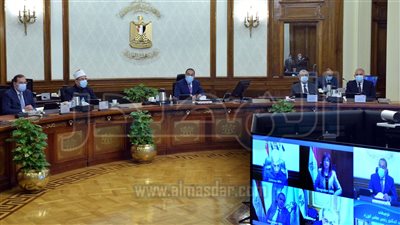 «مدبولي» يُكلف بالتنسيق المستمر لتوفير احتياطي 6 أشهر من السلع الأساسية 