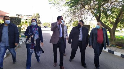 مسئولو «الإسكان» يتفقدون محطة تنقية مياه الشرب بمنطقة الأميرية