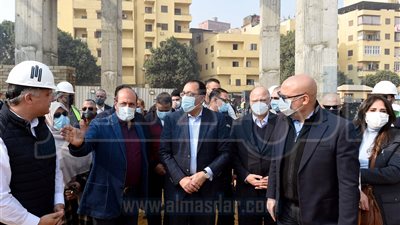 رئيس الوزراء يتفقد مشروع حدائق الفسطاط لمتابعة الإزالات وسير العمل