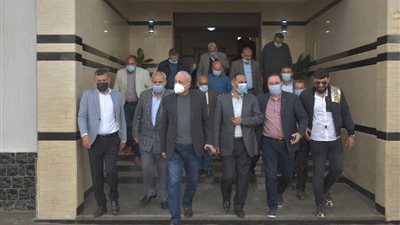 مسئولو «الإسكان» يتفقدون مشروعات مدينتي بدر وحدائق العاصمة