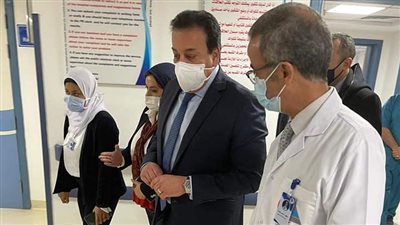«عبد الغفار» يتفقد مستشفى شرم الشيخ الدولي والمركز الإقليمي للإسعاف 
