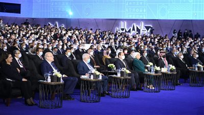 رئيس البنك الدولي أمام «منتدى الشباب»: ملتزمون بمساحات لتبادل الأفكار معكم