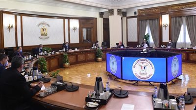 مدبولي يتابع إجراءات توفير السلع الإستراتيجية وموقف برامج الحماية الإجتماعية