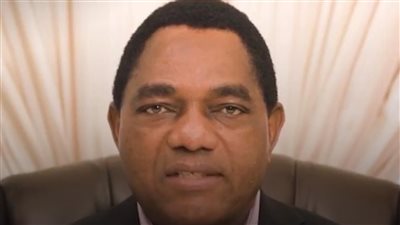 رئيس زامبيا يحث المشاركين بمنتدى شباب العالم على تبادل الأفكار والرؤى