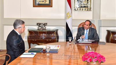 السيسى يبحث مع رئيس هيئة 