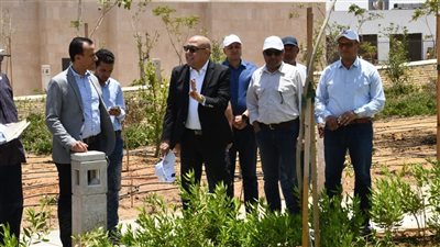 وزير الإسكان يتفقد منطقة «كابيتال بارك» بالعاصمة الإدارية الجديدة