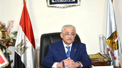 وزير التعليم يعلن موعد التقرير النهائي عن التسمم بالمدارس