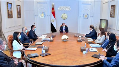 السيسي يوجه المجموعة الاقتصادية باستهداف خفض نسبة الدين للناتج المحلي