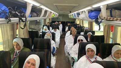 رئيس البعثة المصرية يتفقد مقر حجاج الجمعيات الأهلية