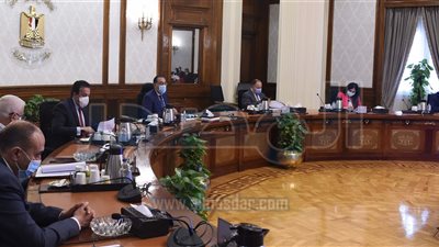 رئيس الوزراء يتابع الموقف التنفيذي لمشروع التأمين الصحي الشامل