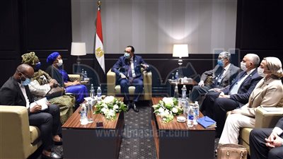 «مدبولي» يلتقي نائب رئيس الوزراء وزيرة البيئة بالكونغو لبحث التعاون