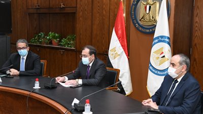 بدء تخفيض سعر وقود الطيران لدعم قطاع السياحة