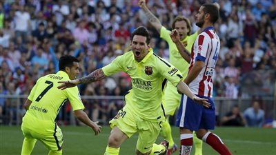 بالفيديو.. آلاف الإسبانيين يحتفلون بفوز فريق 