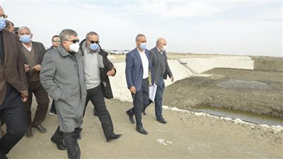 «ربيع» يتفقد شركة «القناة للاستزراع المائي» لمتابعة مستجدات أعمال التطوير