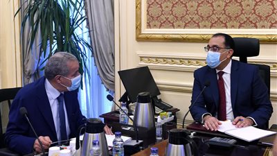 مدبولي يطمئن على توافر مخزون السلع الأساسية واستعدادات عيد الأضحى