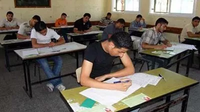  تسريب امتحان العربي.. والطلاب ينشرون الإجابات عبر تويتر