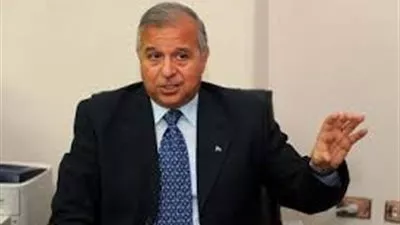 «الصحة» تطالب بعدم التعرض لأشعة الشمس وارتداء النظارات الشمسية